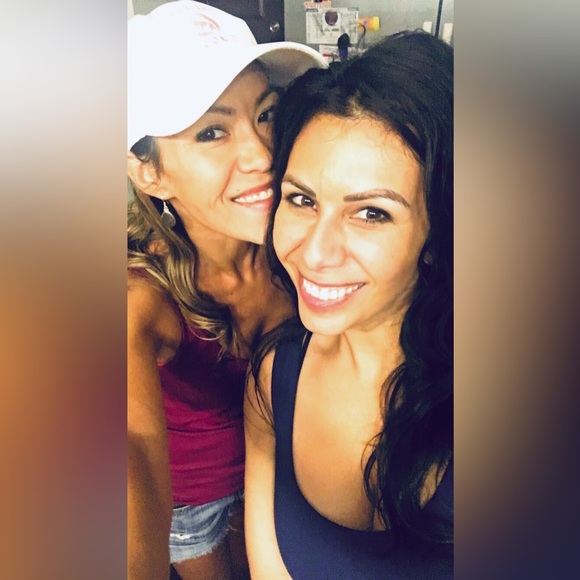 Meet your Posher, Heather - Picture 2 of 9